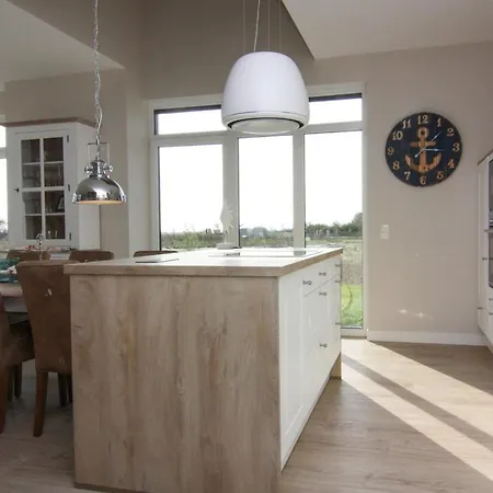 Ferienhaus Klint In Lancken, Cleaning Included *